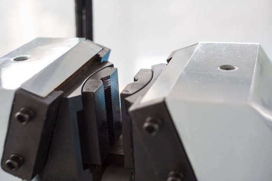 টেনসাইল শক্তির জন্য হাইড্রোলিক ইউনিভার্সাল টেস্টিং মেশিন ১০০kN-১০০০kN