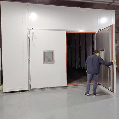 LIYI পরিবেশ ল্যাবরেটরি জলবায়ু পরীক্ষা জলবায়ু চেম্বার তাপমাত্রা এবং আর্দ্রতা সরঞ্জাম পরীক্ষা চেম্বারে হাঁটা